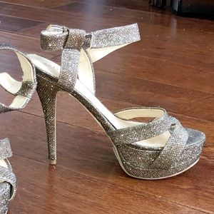 NWOT.  Guess platform heels